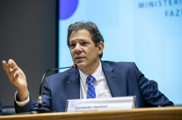 Faixa de isenção do IR deve ir a R$ 3.036 neste ano, diz ministro Haddad