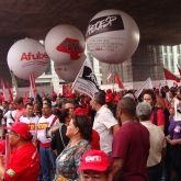 Ato pela Democracia contra o golpe na avenida Paulista - 16 12 2015