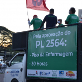Sindicatos da CNTSS/CUT participam ato em defesa do PL 2564 do piso salarial da enfermagem no Rio Grande do Sul - RGS - 25.05.2021
