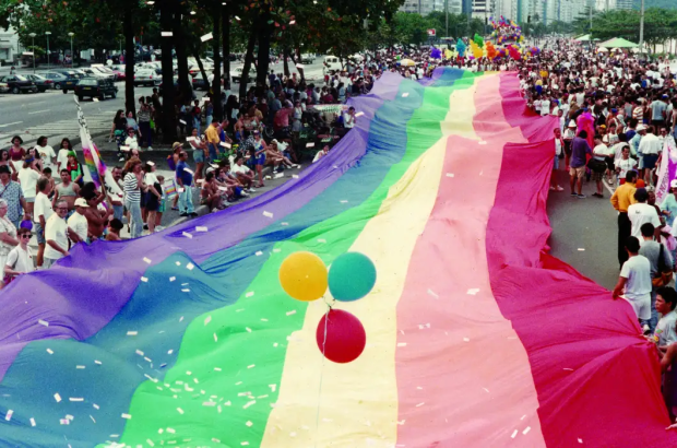Há trinta anos a primeira marcha LGBTQIA+ mudou o Brasil e marcou uma geração
