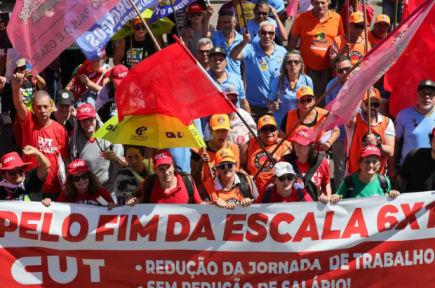 Atos pelo fim da escala 6x1 acontecem nesta terça-feira (30). Veja as cidades